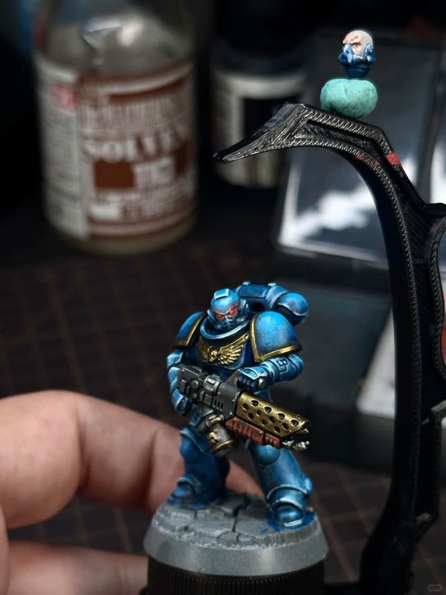 Custom blue space marine miniature holding a bolter rifle - JuJuBit